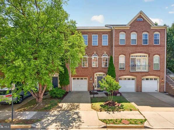 13597 Big Boulder Rd, Herndon, VA 20171
