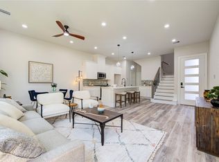 890 Paul Quinn St, Houston, TX 77091