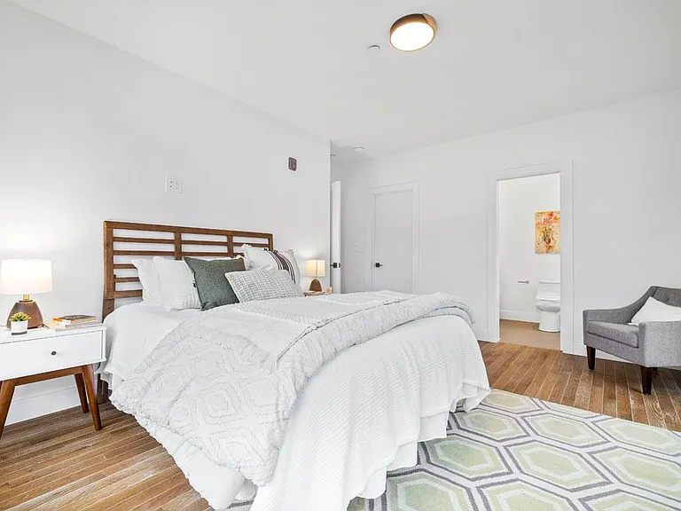 7 Springfield St #1 — Photo 9