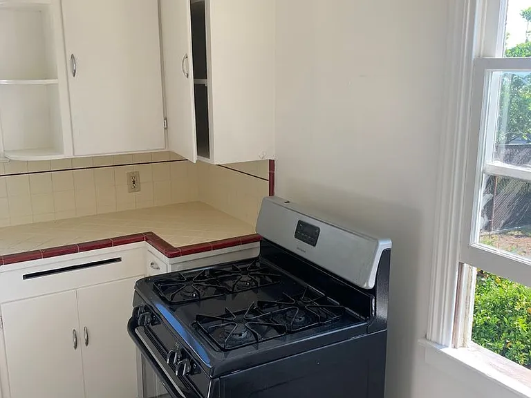221 Anita St — Photo 14