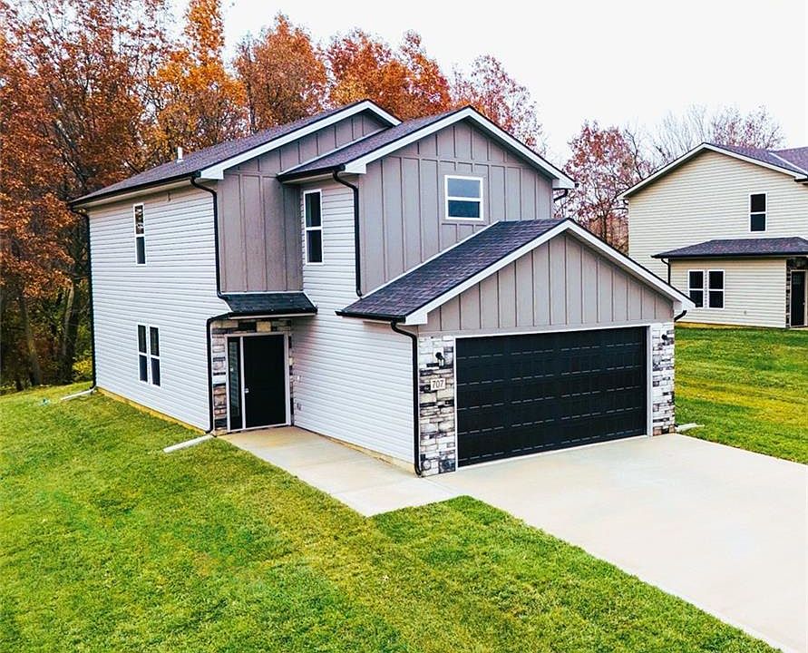 1st image of 707 Mahogany Ct