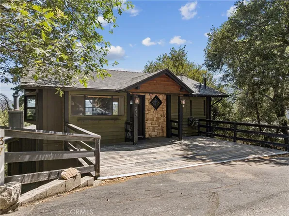 337 Wylerhorn Dr, Crestline, CA 92325
