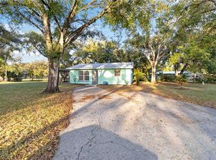 2431 Lippincott Rd, Alva, FL 33920