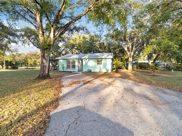 2431 Lippincott Rd, Alva, FL 33920