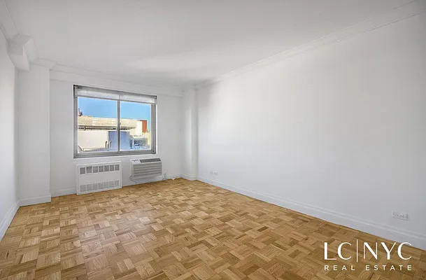 Rented by Keller Williams NYC | media 17