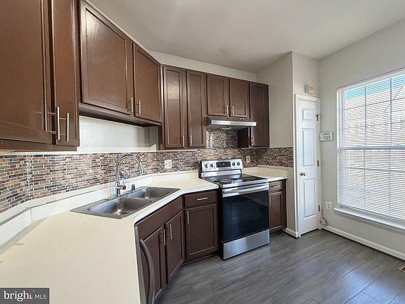 5th image of 8316 Green Grass Rd