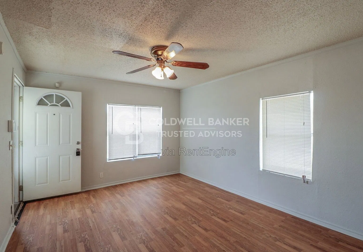 2 bed, 1.0 bath, 1064 sqft, $925 — Photo 3