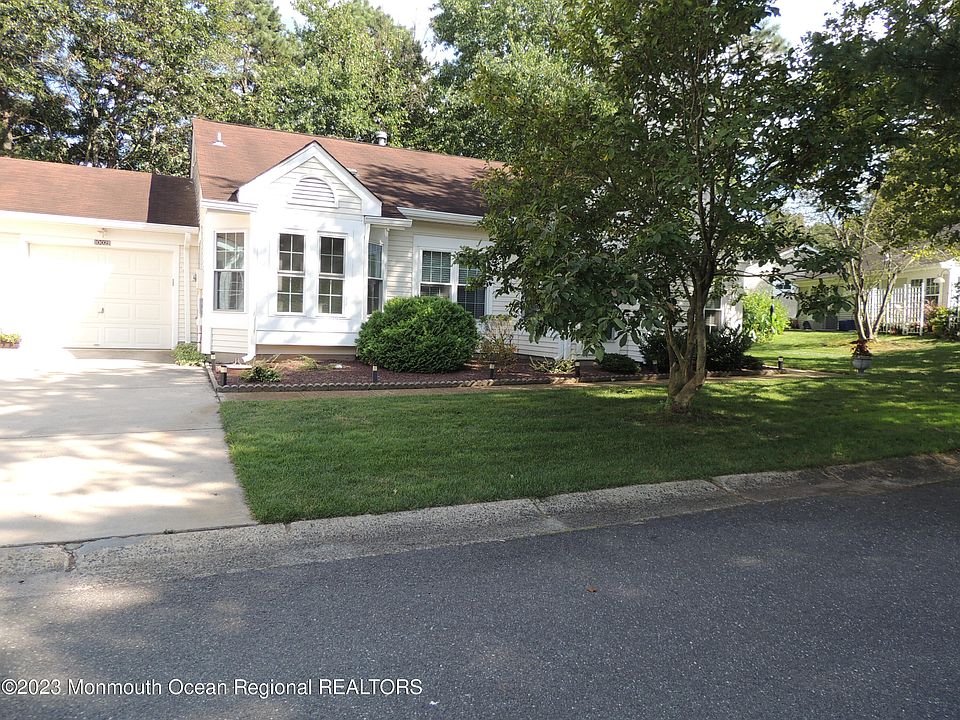 1st image of 1002B Thornbury Lane #B