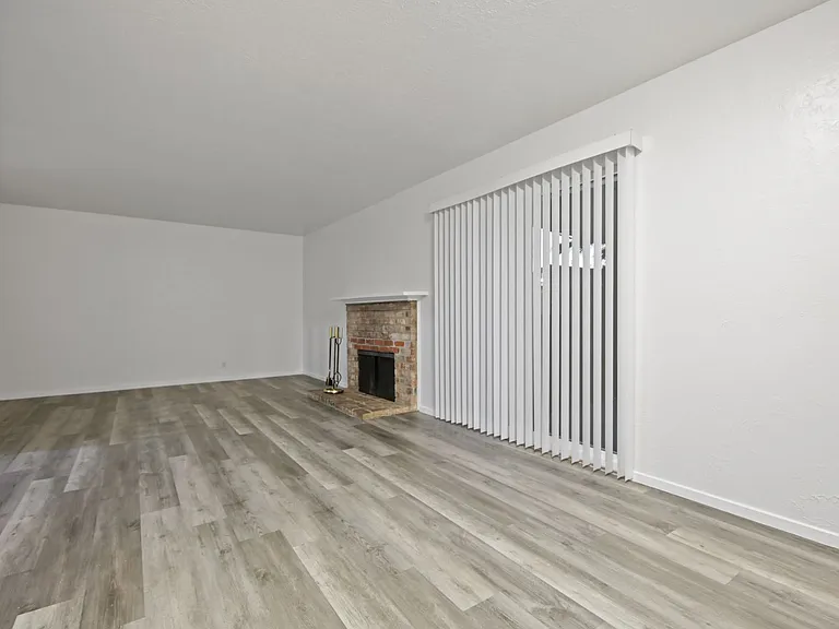 7719 Alexandria Pl — Photo 17