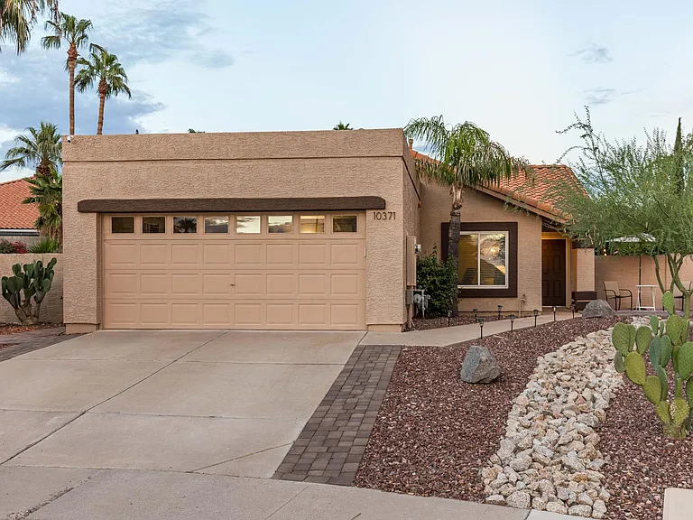 10371 E Davenport Dr — Photo 38