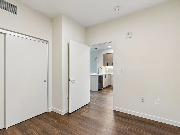 Maru Apartments — Photo 60