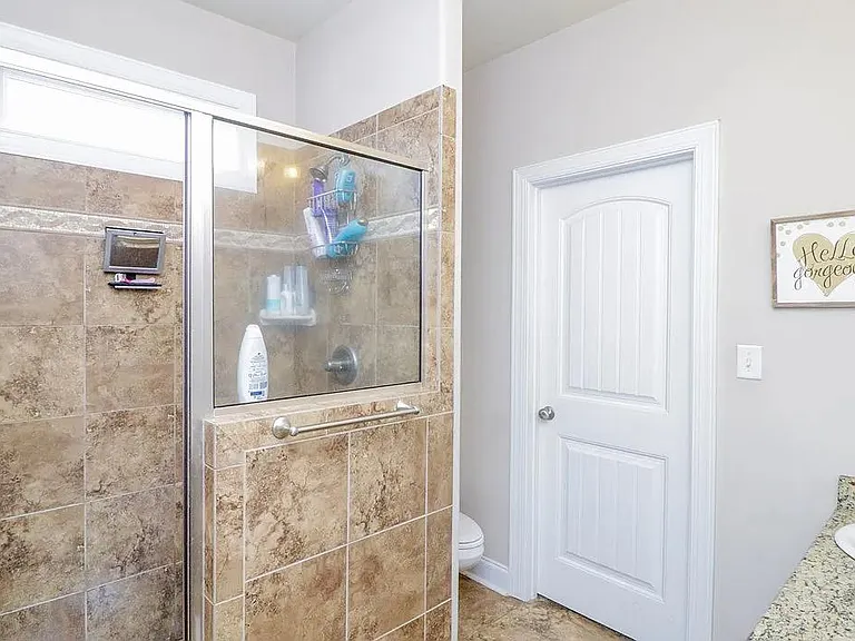 1300 Ashleys Dr — Photo 7