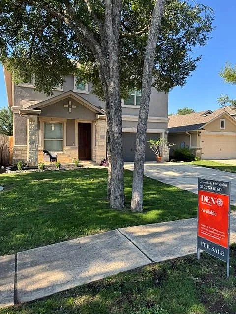 5 bed, 3.5 bath, 2813 sqft, $2,895 — Photo 1