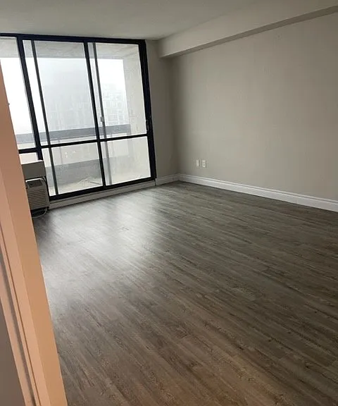 500 Duplex Ave #1404 — Photo 5