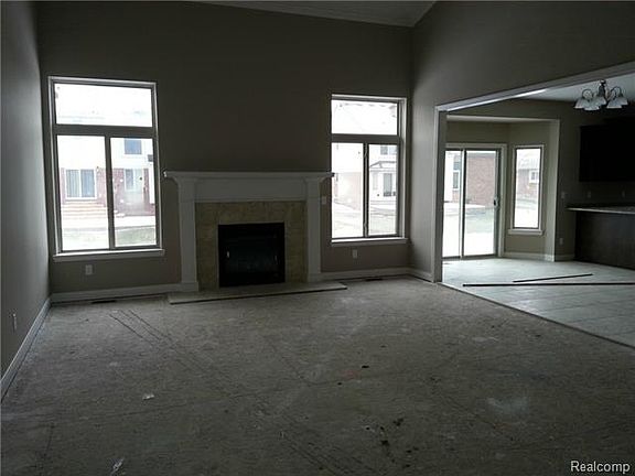 4th image of 50263 Ashperton Dr