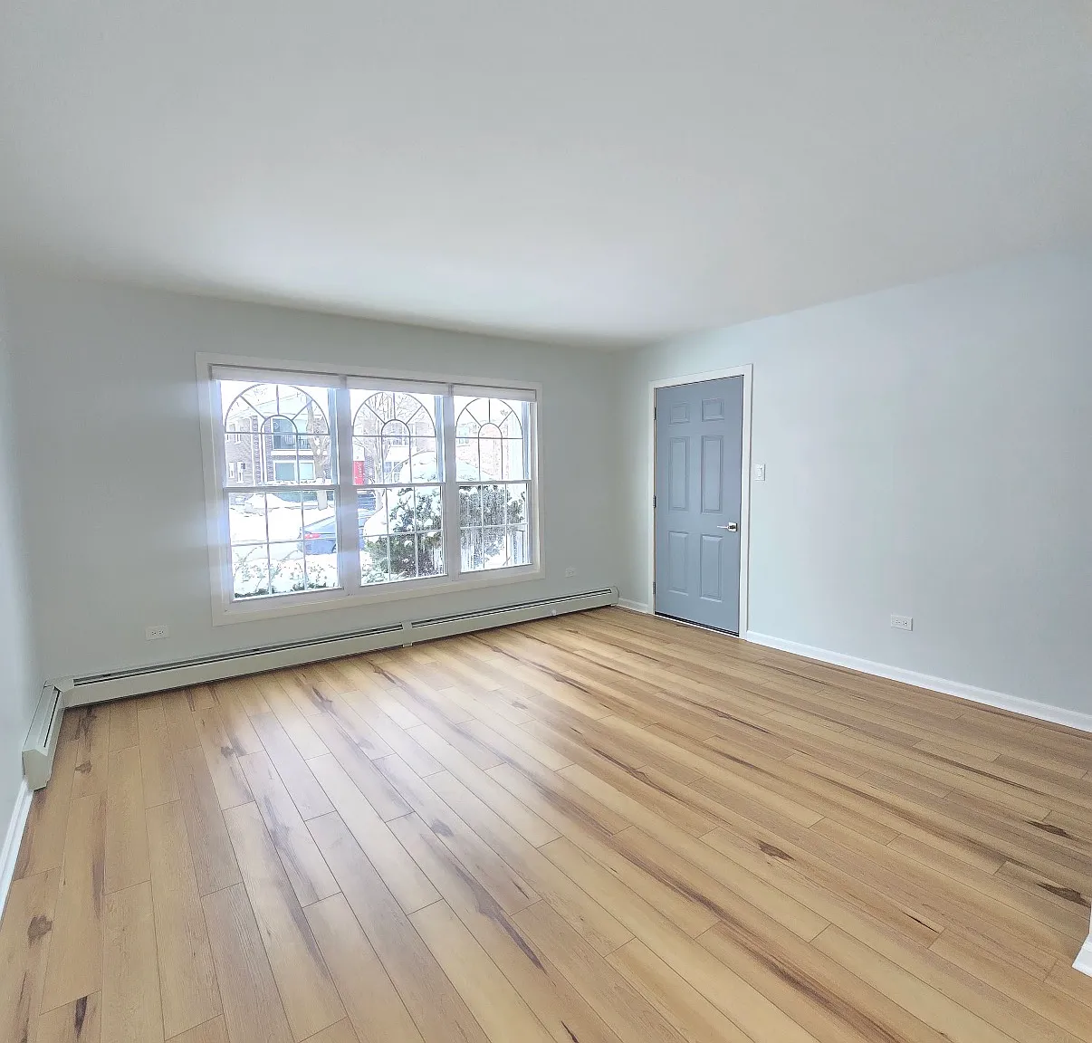 2 bed, 1000 sqft, $2,150 — Photo 2