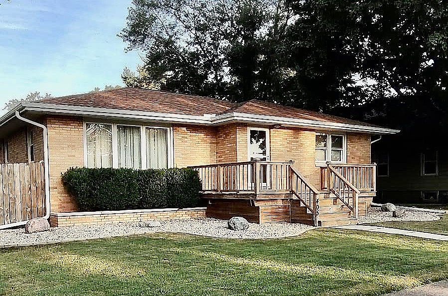 Front of house off of Runkle