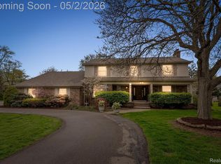 4436 Ardmore Ct, Bloomfield Hills, MI 48302