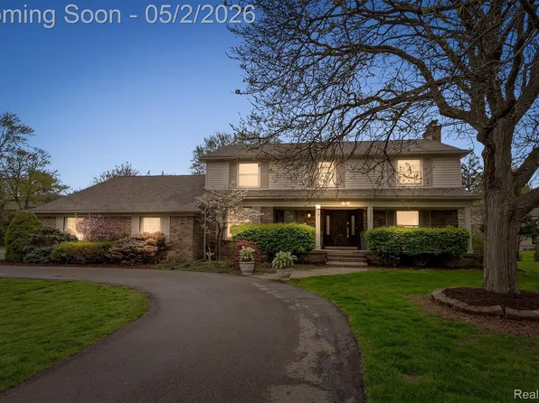 4436 Ardmore Ct, Bloomfield Hills, MI 48302