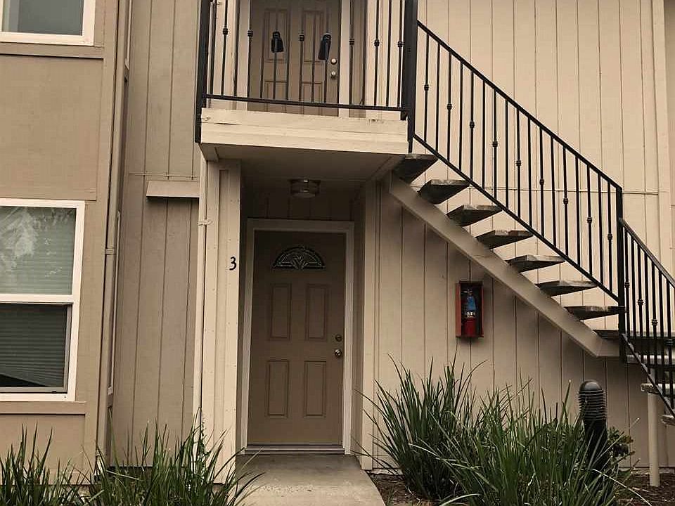 1st image of 3831 Pacheco Blvd APT 4