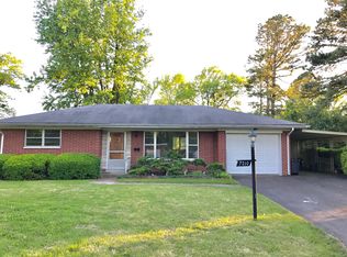 7210 W B St, Belleville, IL 62223
