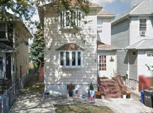 14933 17th Rd, Whitestone, NY 11357