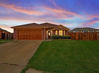 701 Stone Mesa Ct, Arlington, TX 76001