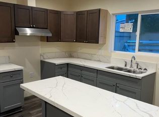 1527 W 254th St, Harbor City, CA 90710