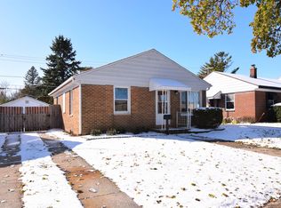 5055 W Fillmore Dr, Milwaukee, WI 53219