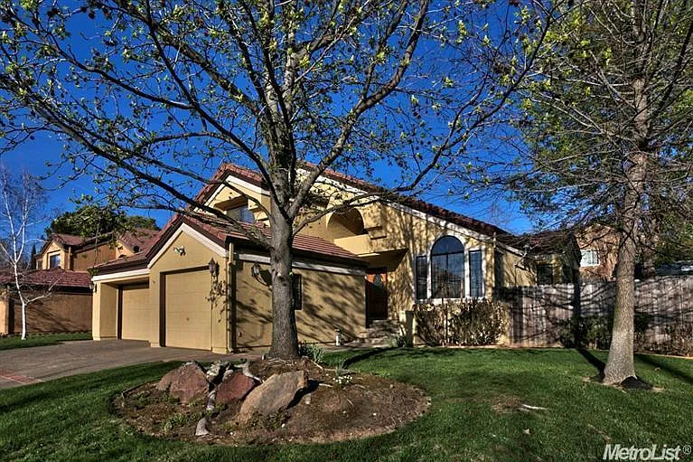 116 Silberhorn Dr photo 1