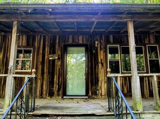 329 Hilltop Ln, Gainesboro, TN 38562