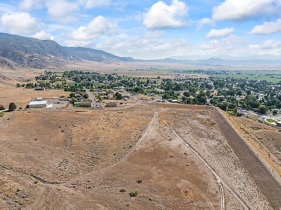 2nd image of 500 E Sand Canyon Rd