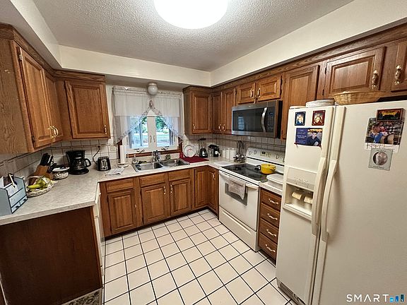 3rd image of 12 Chasse Drive #12