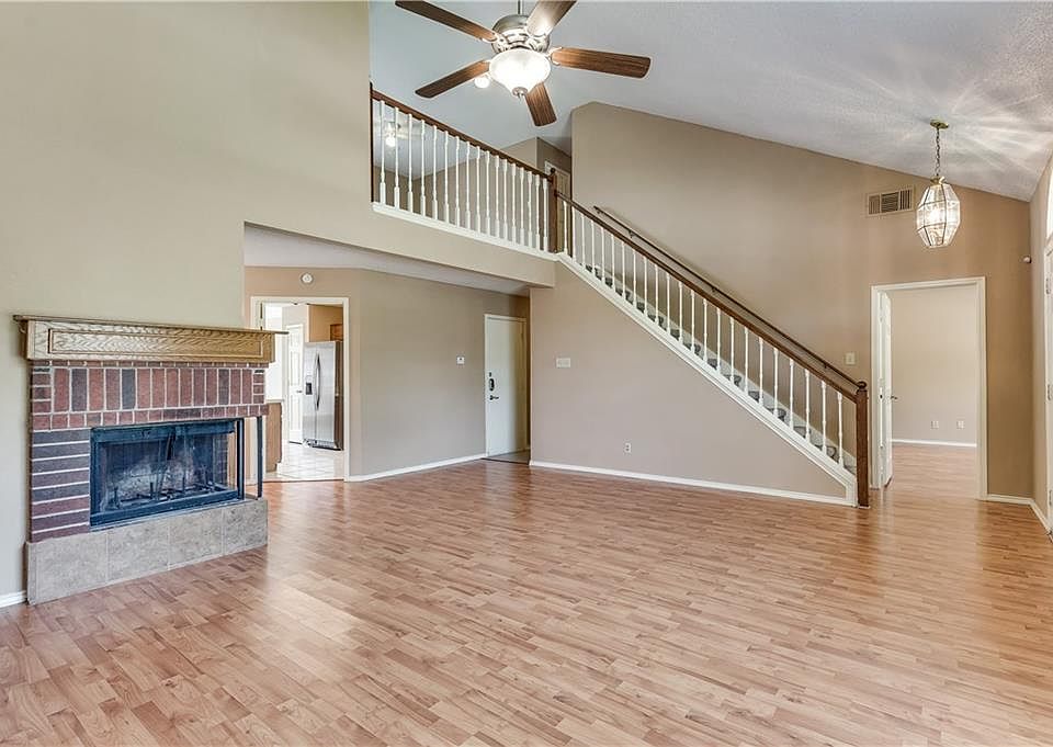 1st image of 1814 Willow Creek Ct