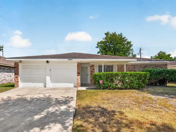 11819 S Evelyn Cir, Houston, TX 77071