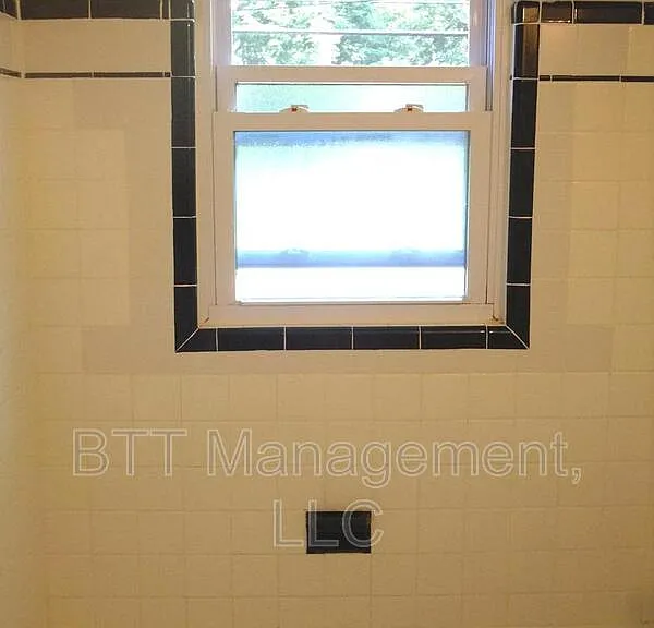 8401 Greenwood Ave #3 — Photo 18