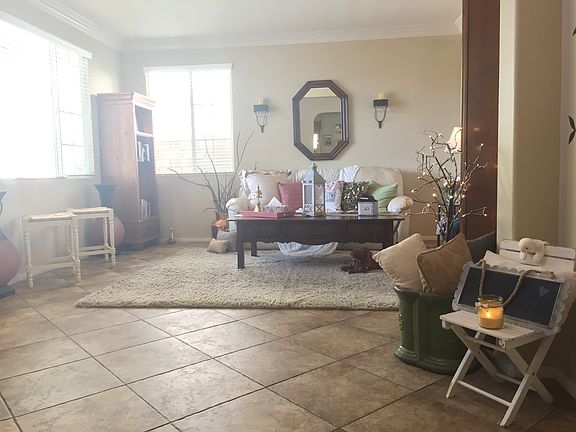 5th image of 36876 Maxmillian Ave