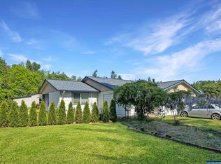 8951 Edcliff Ct SE, Aumsville, OR 97325