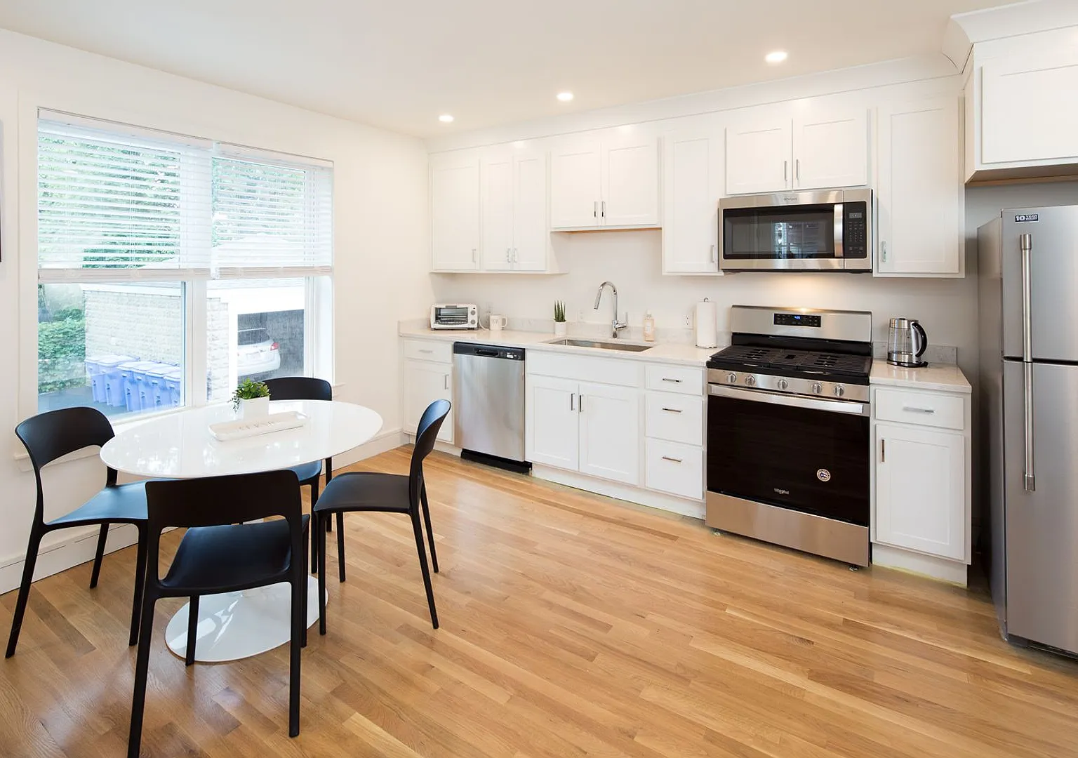 92 Brown Street — Photo 2