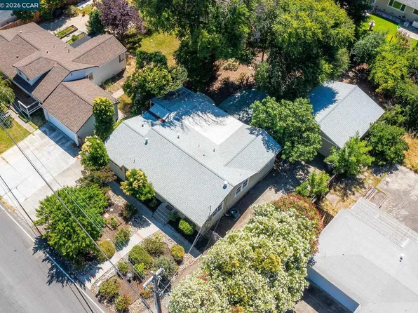 2072 Chalomar Rd, Concord, CA 94518