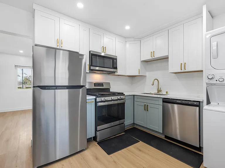 173 Brightwood Ave #B — Photo 1