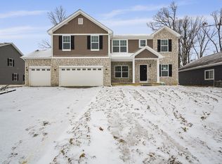 22 Levanno Dr, Crown Point, IN 46307