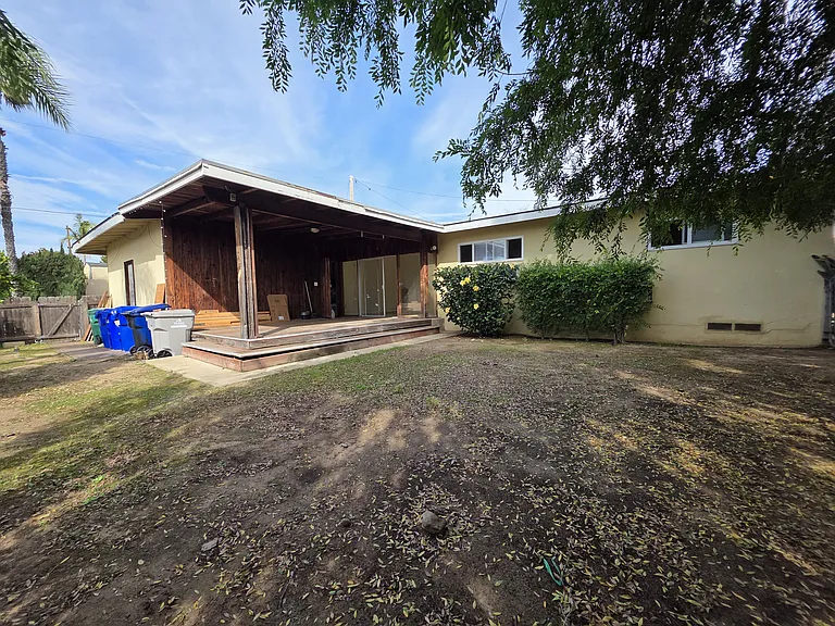 5457 Dorothy Dr — Photo 24