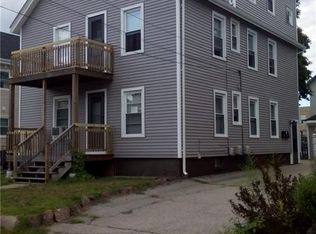 122 Suffolk Ave, Pawtucket, RI 02861