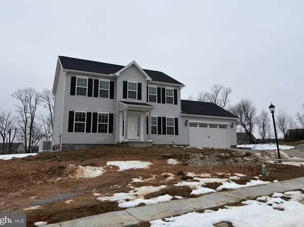 1501 Maple Ln #184, Hanover, PA 17331