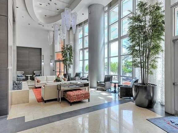 3rd image of 1155 Brickell Bay Dr APT 907