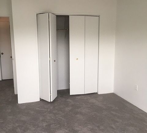 3rd image of 141 Fulton Ave #Cvt-707