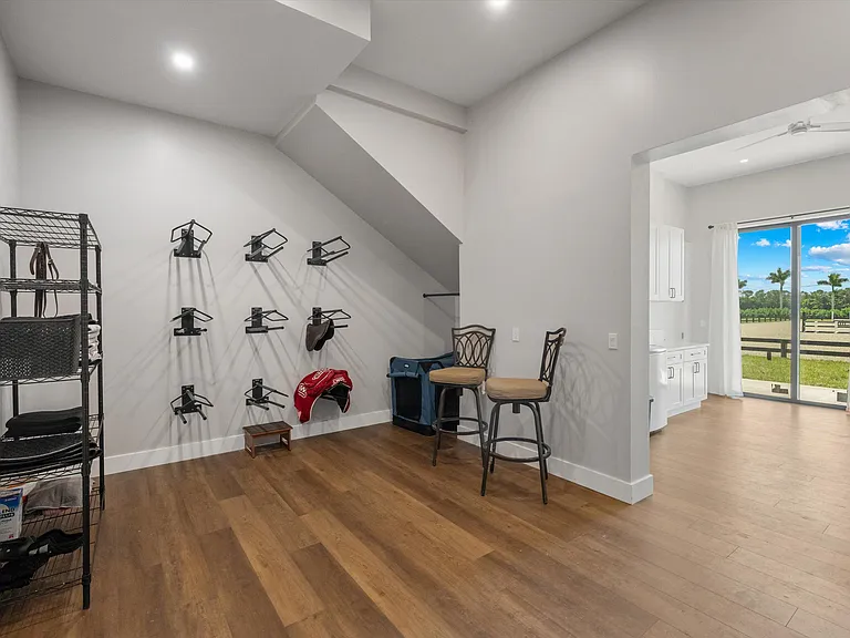 16175 Deer Path Ln — Photo 9