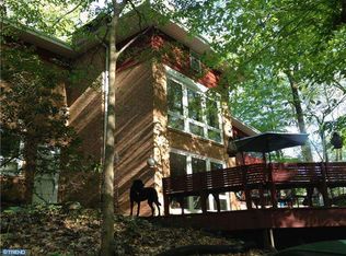 5 Deer Run Dr, Wilmington, DE 19807