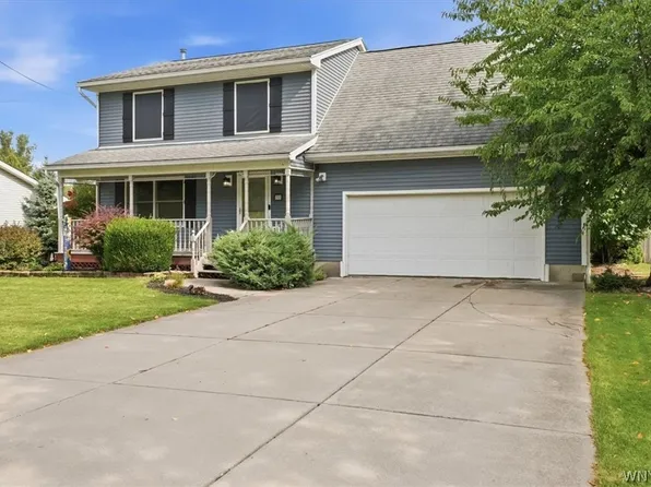 35 Hawthorne Ave, Cheektowaga, NY 14227